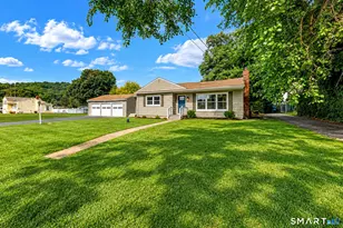 17 Riviera Terrace, Oxford, CT 06478 - Photo 2