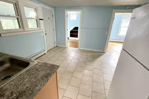 114 Tulip St, Bristol, CT 06010 - Photo 4