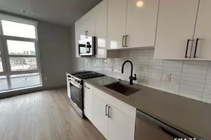 711 Summer St, Stamford, CT 06901 - Photo 1