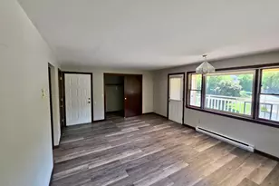 302 Boston Post Rd, Waterford, CT 06385 - Photo 4