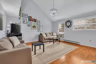 1231 Washington St, Middletown, CT 06457 - Photo 2