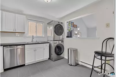 1231 Washington Street #2, Middletown, CT 06457 - Photo 6