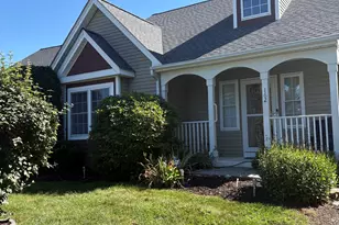 162 Thistle Pond Dr, Bloomfield, CT 06002 - Photo 1