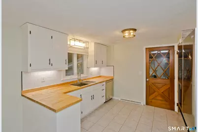31 Jewel Street, Enfield, CT 06082 - Photo 12