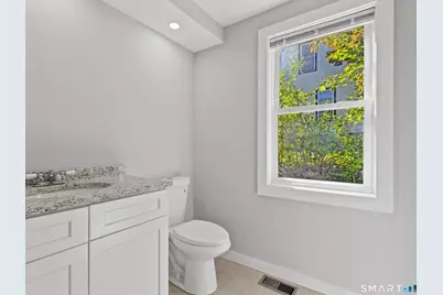 16 School Street #1, New London, CT 06320 - Photo 12