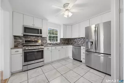 65 Cynthia Drive, Fairfield, CT 06824 - Photo 14