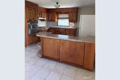 20 Venice Avenue, Waterbury, CT 06708 - Photo 2