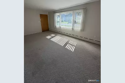 20 Venice Avenue, Waterbury, CT 06708 - Photo 6