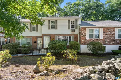 112 Queens Road #112, Torrington, CT 06790 - Photo 1