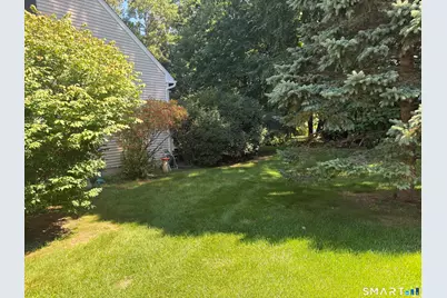 37 Ballymeade Lane #37, Windsor, CT 06095 - Photo 2