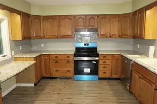 86 Cedar St, Norwich, CT 06360 - Photo 6