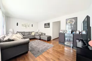 102 Lenox Ave, Bridgeport, CT 06605 - Photo 8