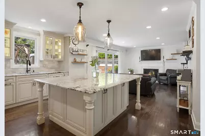 74 Hastings Lane, Stamford, CT 06905 - Photo 10