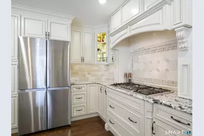 74 Hastings Lane, Stamford, CT 06905 - Photo 12