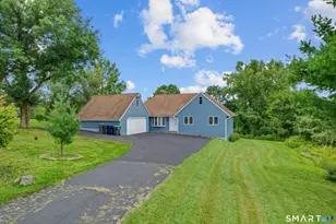 4 Bayview Cir, Watertown, CT 06795 - Photo 2