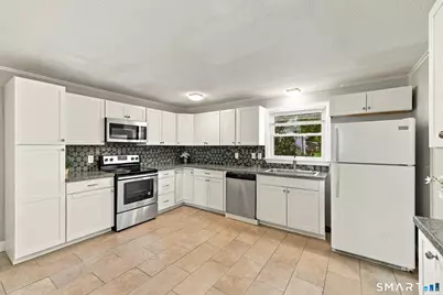 9 Alderwood Drive, West Hartford, CT 06117 - Photo 8
