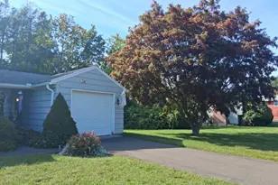 18 Papa Ln, North Haven, CT 06473 - Photo 18