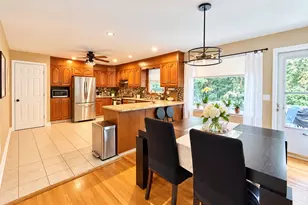 4280 Madison Ave, Trumbull, CT 06611 - Photo 8