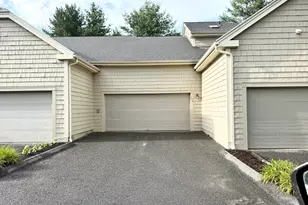 12 Blvd Dr, Danbury, CT 06470 - Photo 2