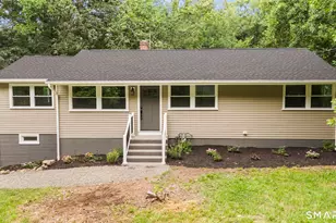 35 Columbine Dr, Trumbull, CT 06611 - Photo 2