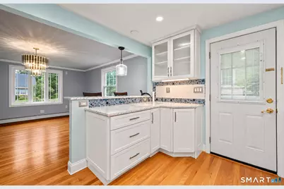 15 Fenway Drive, Hamden, CT 06517 - Photo 6