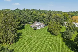 1835 Cross Hwy, Fairfield, CT 06824 - Photo 1