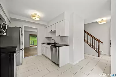 148 Conestoga Way #148, Glastonbury, CT 06033 - Photo 2