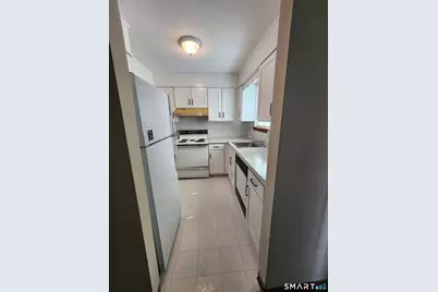 71 Bentwood Drive #2, Waterbury, CT 06705 - Photo 4