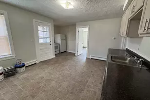 645 Burnside Ave, East Hartford, CT 06108 - Photo 16
