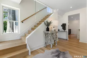 624 Center St, Fairfield, CT 06890 - Photo 4