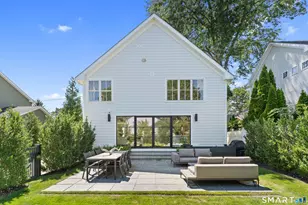 624 Center St, Fairfield, CT 06890 - Photo 36