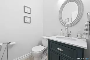 2960 E Main St, Bridgeport, CT 06610 - Photo 8