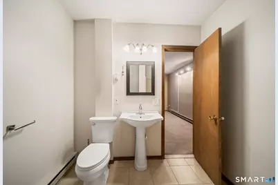 26 Vidich Lane, Naugatuck, CT 06770 - Photo 22
