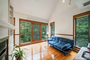 26 Vidich Ln, Naugatuck, CT 06770 - Photo 10