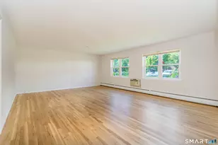 104 Abner Ct, Bridgeport, CT 06606 - Photo 2