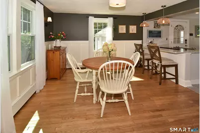 331 Tunxis Avenue, Bloomfield, CT 06002 - Photo 12