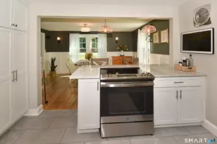 331 Tunxis Ave, Bloomfield, CT 06002 - Photo 18
