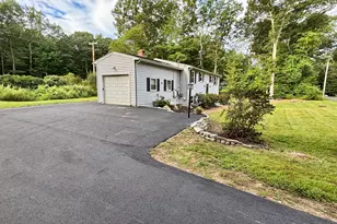 13 Black Oak Dr, East Lyme, CT 06333 - Photo 38