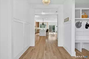 79 Thorpe St, Fairfield, CT 06824 - Photo 16