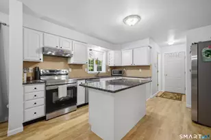 17 Dean Rd, East Lyme, CT 06333 - Photo 4