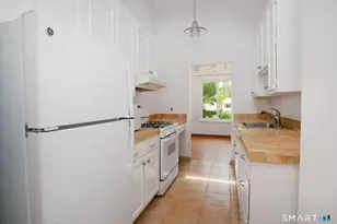 68 Lawson Ln, Ridgefield, CT 06877 - Photo 4