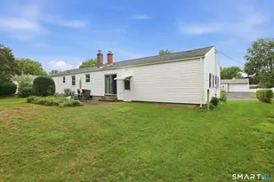 23 Middlesex Dr, Enfield, CT 06082 - Photo 4