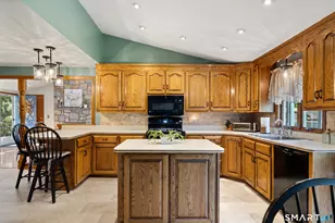 111 Sunnybrook Dr, Manchester, CT 06040 - Photo 18