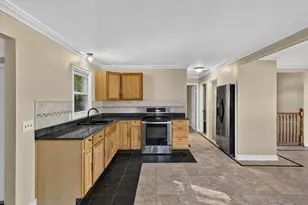 348 Bayonet St, New London, CT 06320 - Photo 28