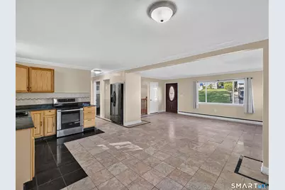 348 Bayonet Street, New London, CT 06320 - Photo 6