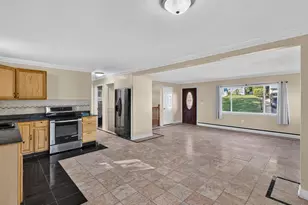 348 Bayonet St, New London, CT 06320 - Photo 6