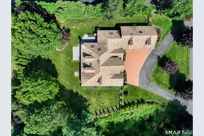 7 Regency Drive, North Haven, CT 06473 - Photo 18