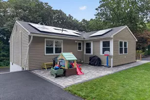 327 Lakeside Blvd W, Waterbury, CT 06708 - Photo 4