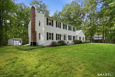 39 Laurel Lane, Simsbury, CT 06070 - Photo 2