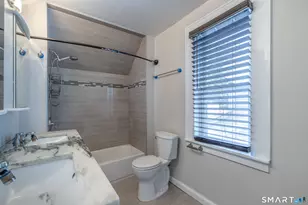 380 Rockwell Ave, Stratford, CT 06615 - Photo 20